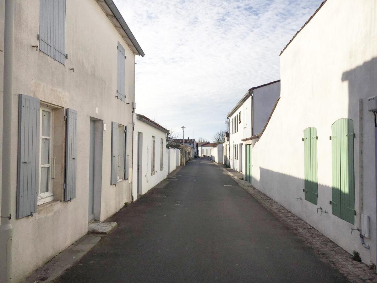 Logement Design A Loix-En-Re - 2 Etoiles - Centre Village Bagian luar foto